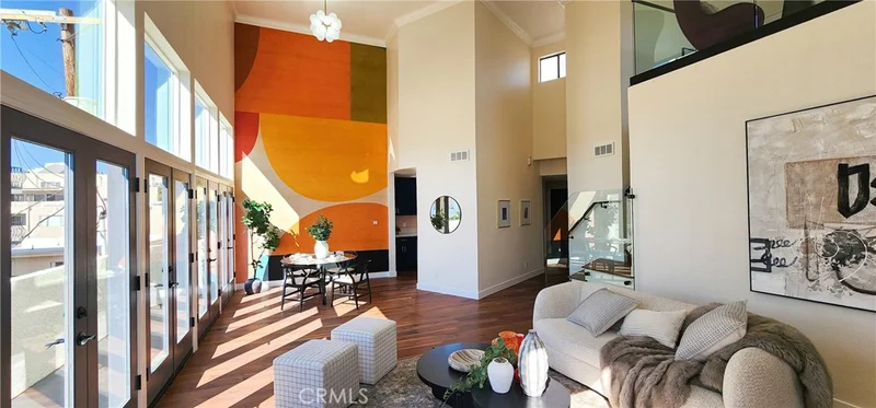 11845 Mayfield Avenue 303, Los Angeles, CA 90049