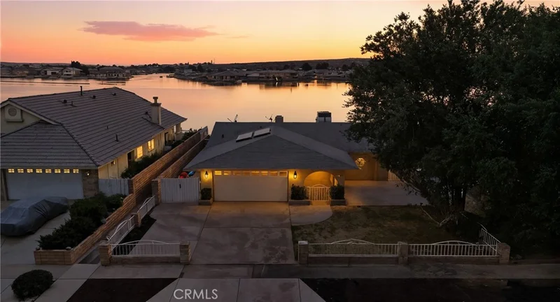 27488 Lakeview Drive, Helendale, CA 92342