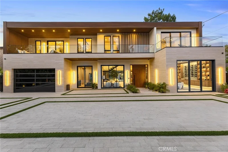 18777 Wells Drive, Tarzana, CA 91356