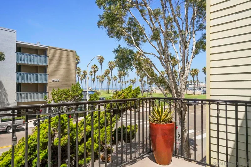 2999 Mission Blvd 201, San Diego, CA 92109