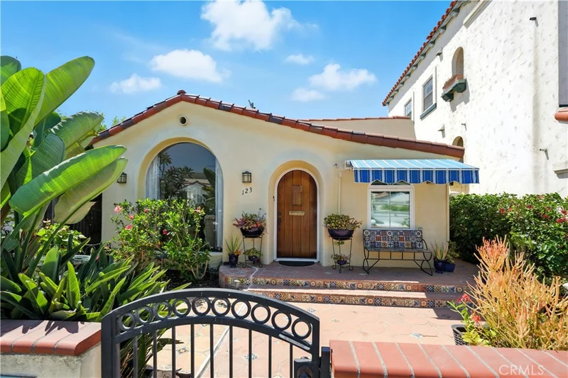 123 Claremont Avenue, Long Beach, CA 90803