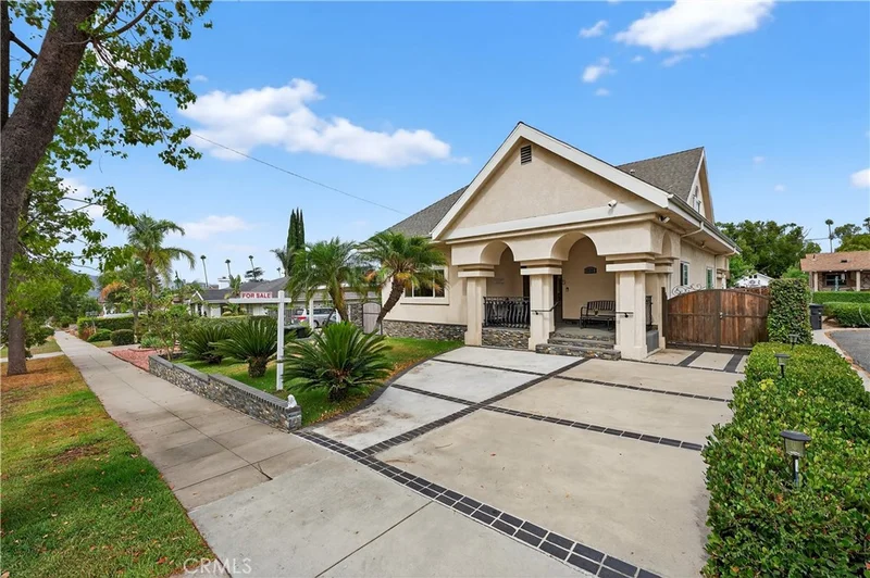 1245 Irving Ave, Glendale, CA 91201