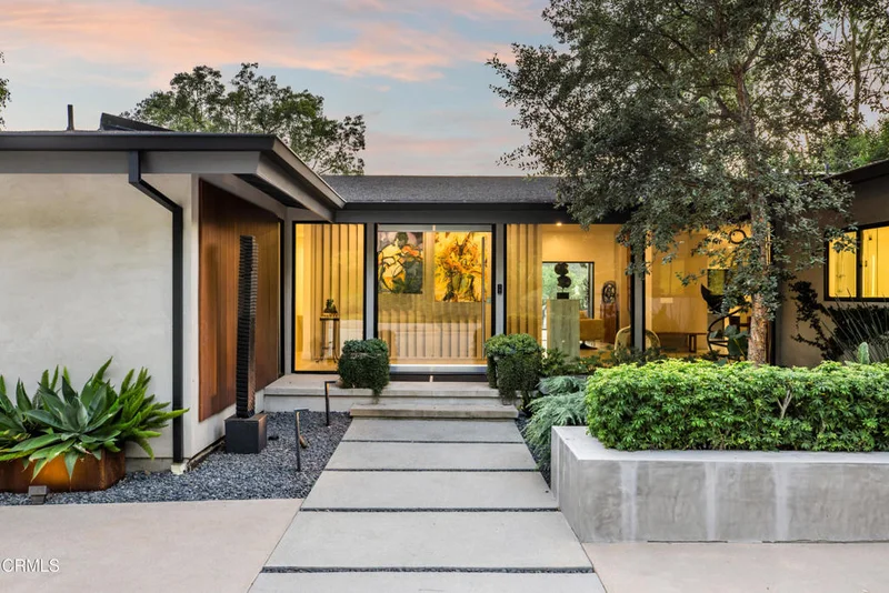 1240 Chateau Road, Pasadena, CA 91105