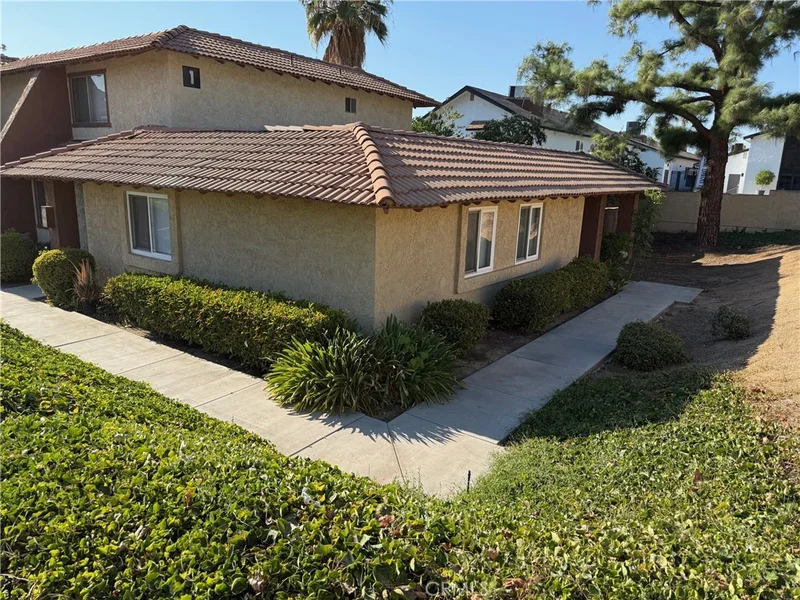 12420 Mount Vernon Avenue 1A, Grand Terrace, CA 92313