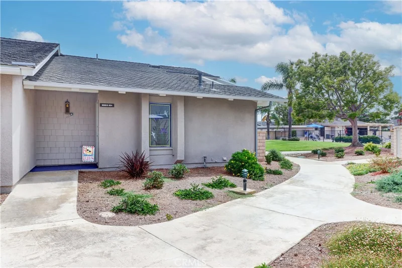 8565 Trinity Circle 824D, Huntington Beach, CA 92646