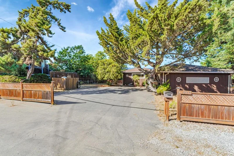 1020 Green Valley Road, Watsonville, CA 95076