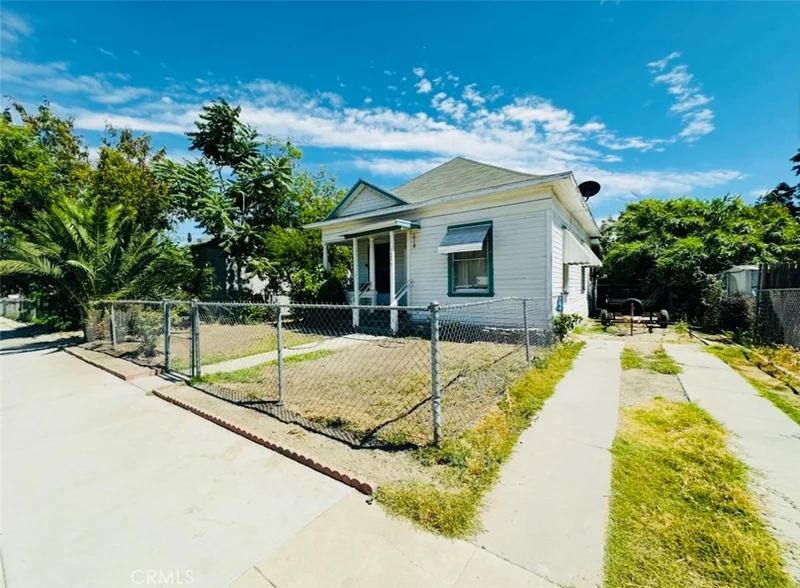 1253 W Belleview Street, San Bernardino, CA 92410