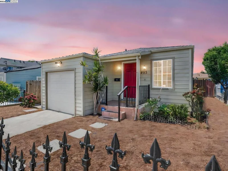 455 32nd St, Richmond, CA 94804