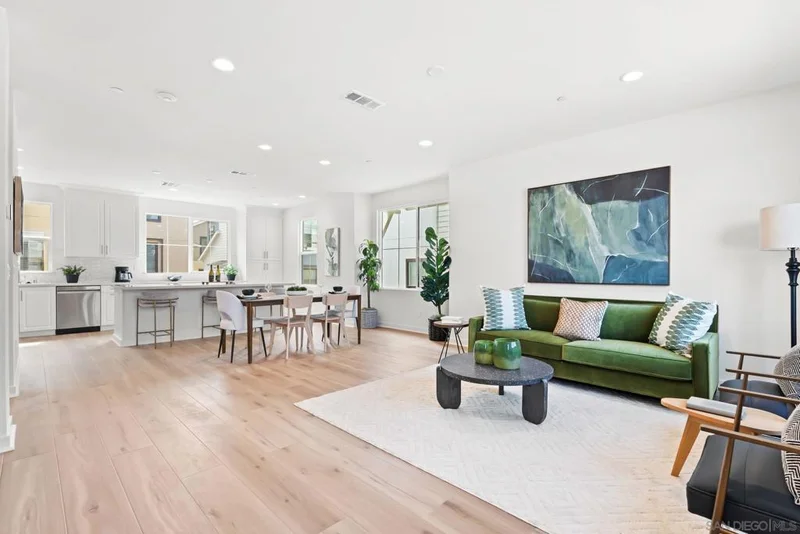2548 Chamomile Ln, Carlsbad, CA 92008