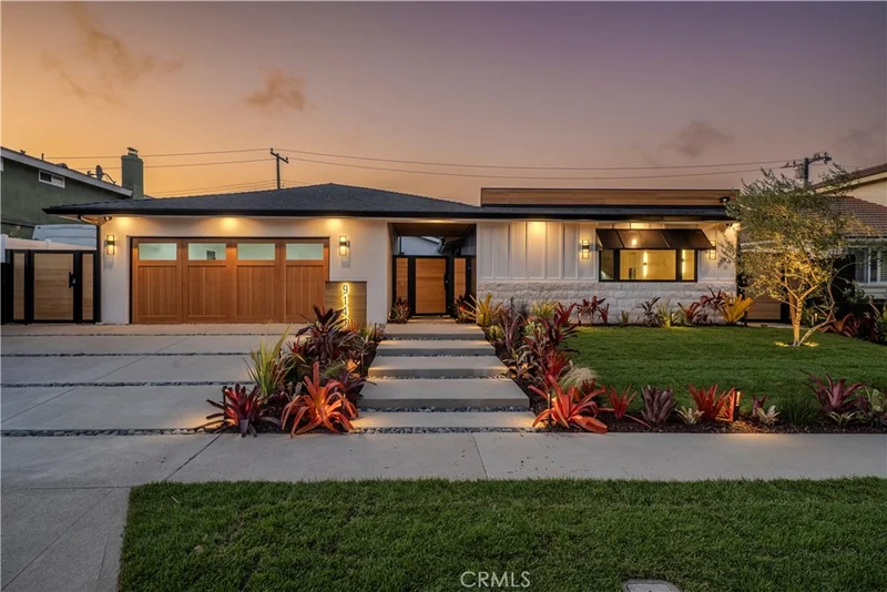 9141 Aloha Drive, Huntington Beach, CA 92646