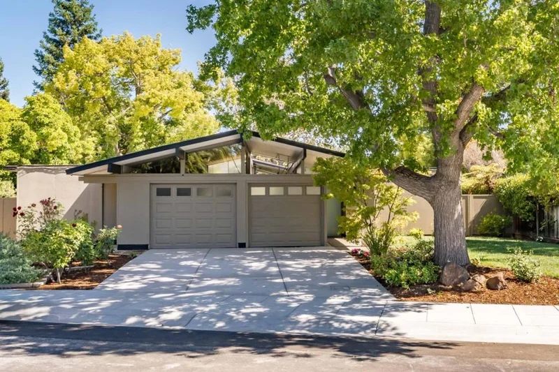 779 Holly Oak Drive, Palo Alto, CA 94303