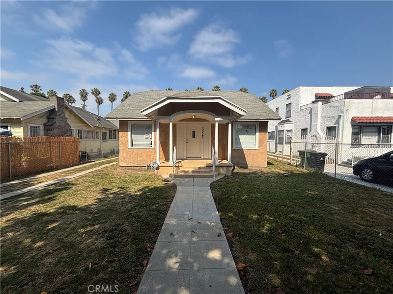 4627 7th Avenue, Los Angeles, CA 90043