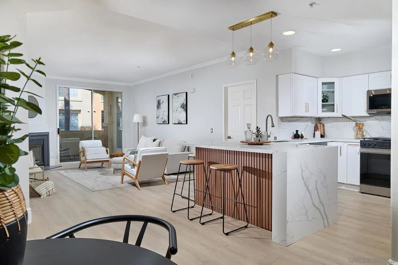 12372 Carmel Country Rd 207, San Diego, CA 92130