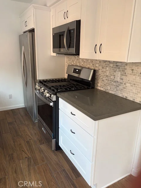700 N Hill Place 102 photo 2
