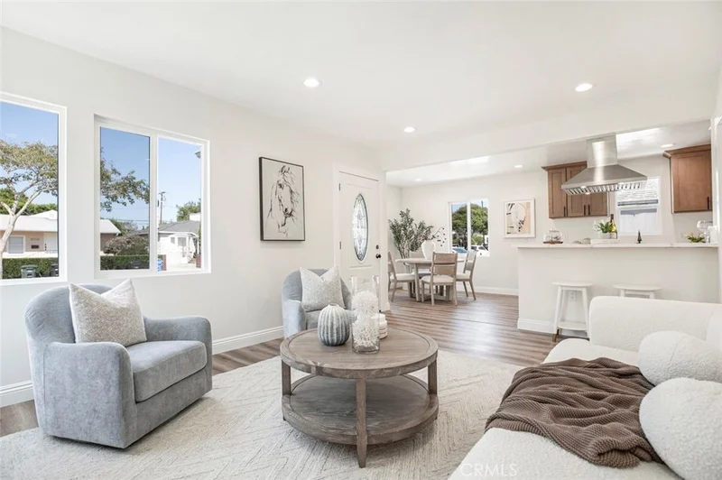 4250 Mcconnell Boulevard, Los Angeles, CA 90066