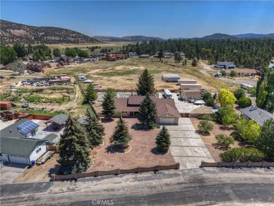 908 Mount Doble Drive photo 2