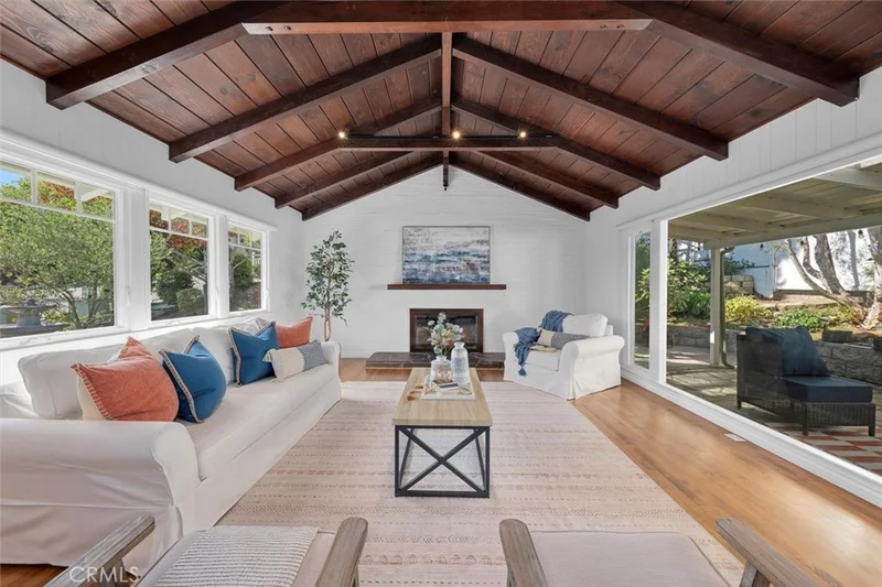 901 N Poinsettia Avenue, Manhattan Beach, CA 90266
