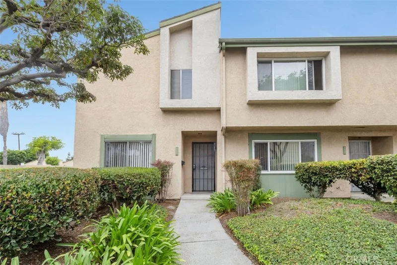 9021 Westminster Avenue, Garden Grove, CA 92844