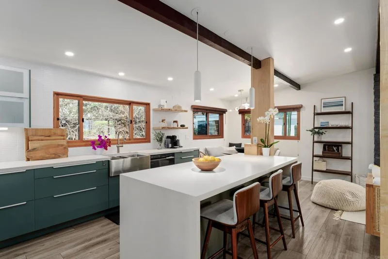 1011 13 Neptune Ave, Encinitas, CA 92024