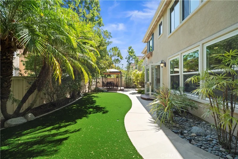 23 Arbusto, Irvine, CA 92606