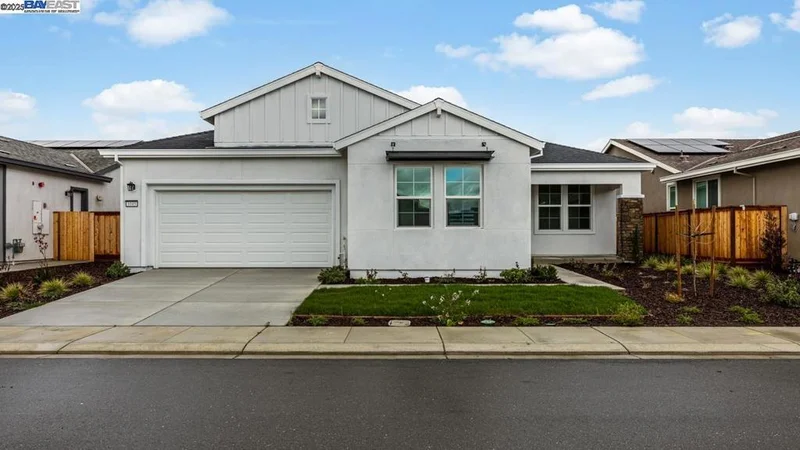 1045 Finley Drive, Manteca, CA 95336