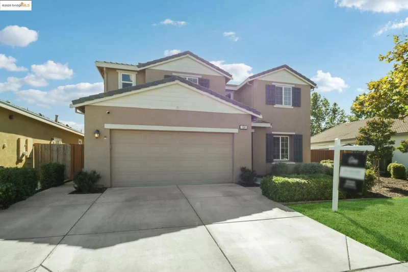 124 Clear Lake Ct, Oakley, CA 94561