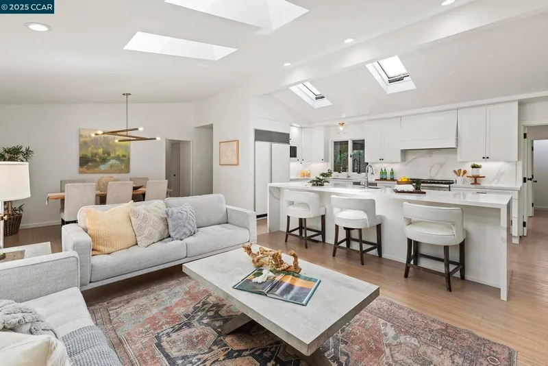 911 Anita Ct, Lafayette, CA 94549
