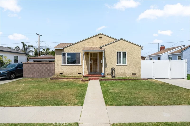 2553 E 219th Place, Carson, CA 90810
