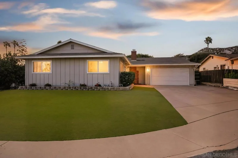 10442 Nate Way, Santee, CA 92071