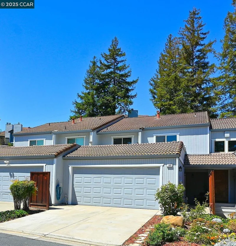 105 Via Cabrera Lane, Martinez, CA 94553
