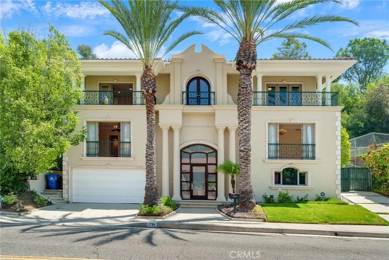 2784 Deep Canyon Drive photo 2