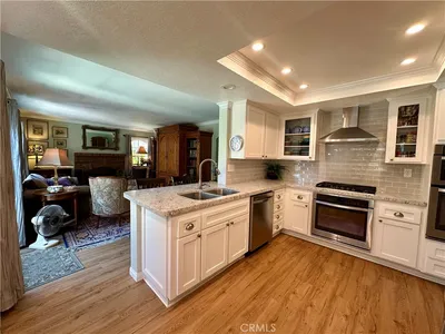 28435 La Pradera photo 2