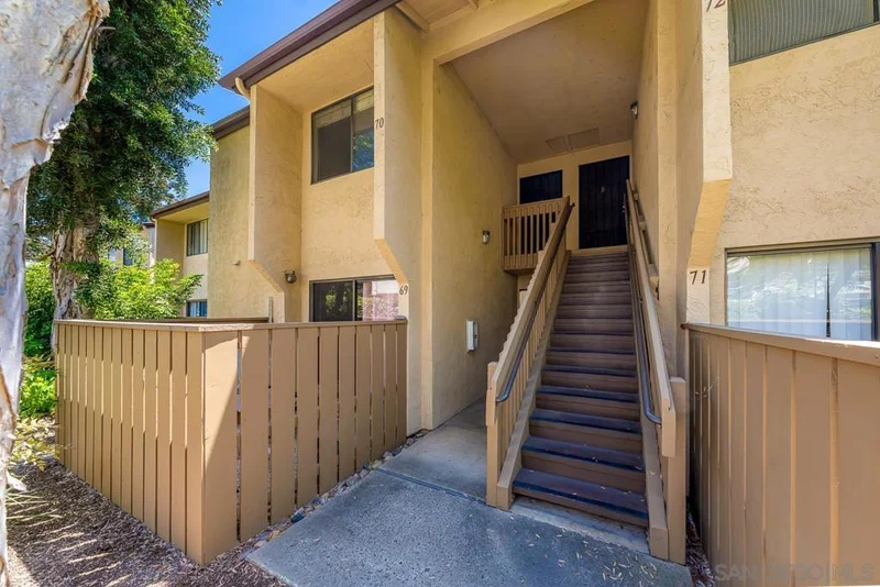 10333 Caminito Aralia 70, San Diego, CA 92131