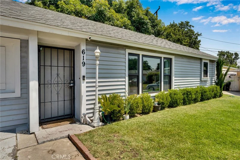 619 W Leeside Street, Glendora, CA 91741