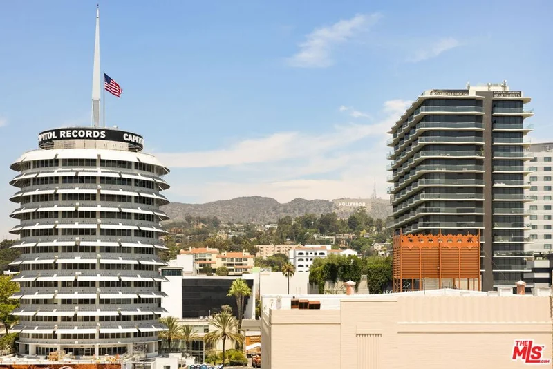 6250 Hollywood Boulevard 8A, Los Angeles, CA 90028