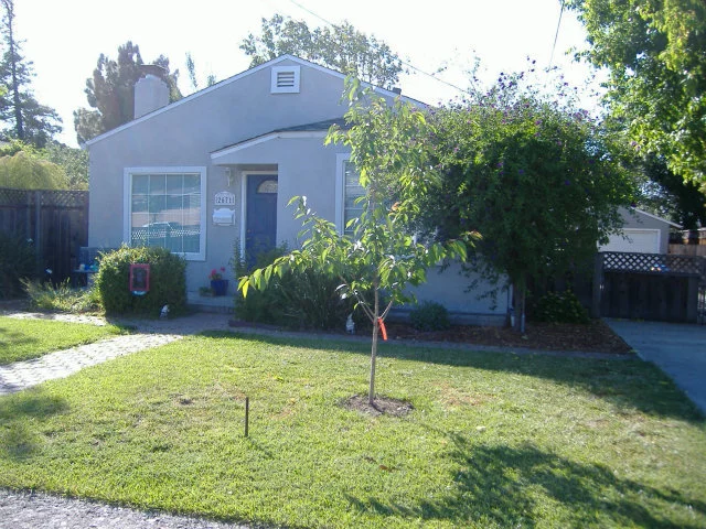2571 Los Coches, San Jose, CA 95128