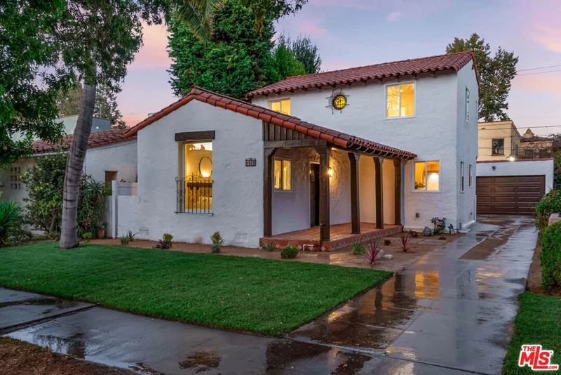 4320 9th Avenue, Los Angeles, CA 90008