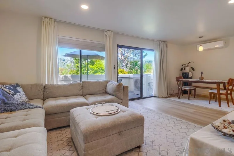 2722 Ariane Dr 40, San Diego, CA 92117