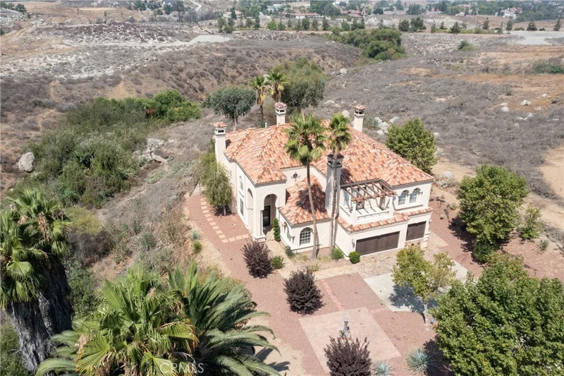 7007 Golden Vale Drive photo 2