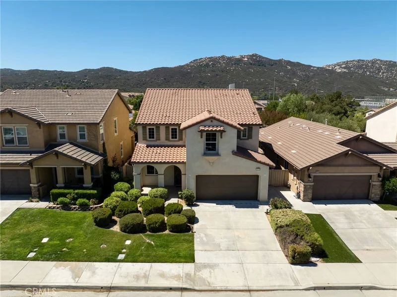 46545 Peach Tree Street, Temecula, CA 92592