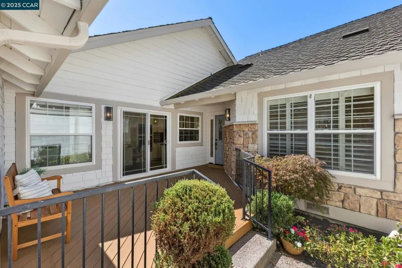 523 Silver Lake Dr, Danville, CA 94526