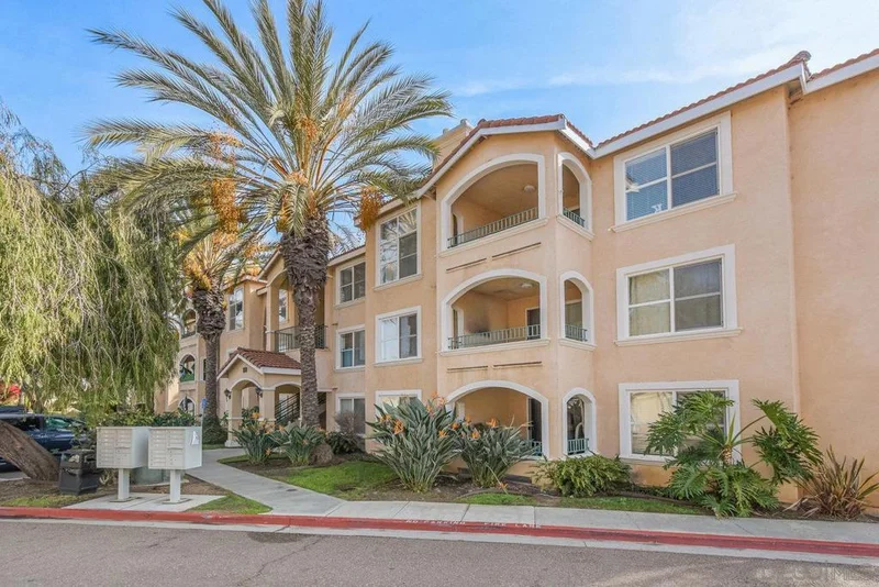 100 N River Cir 301, Oceanside, CA 92057