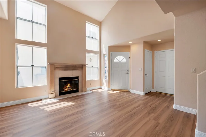 19017 Gault Street 103, Reseda, CA 91335