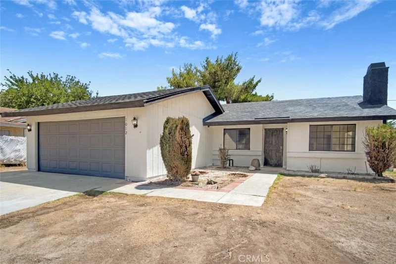 1012 Lightcap Street, Lancaster, CA 93535