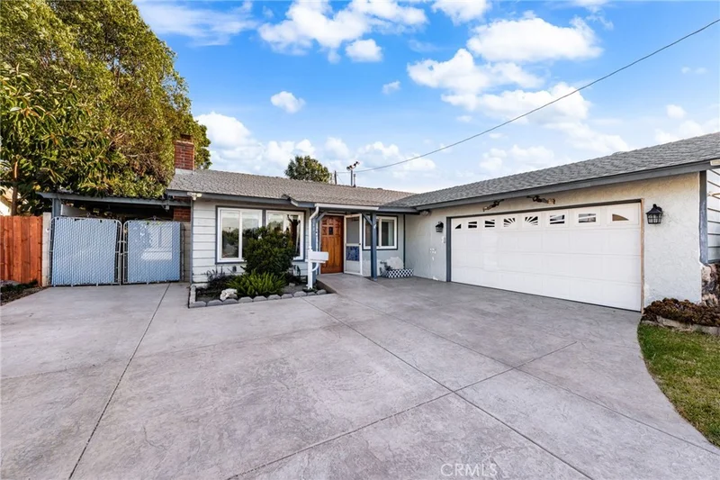 1048 Bluecrest Street, Corona, CA 92882