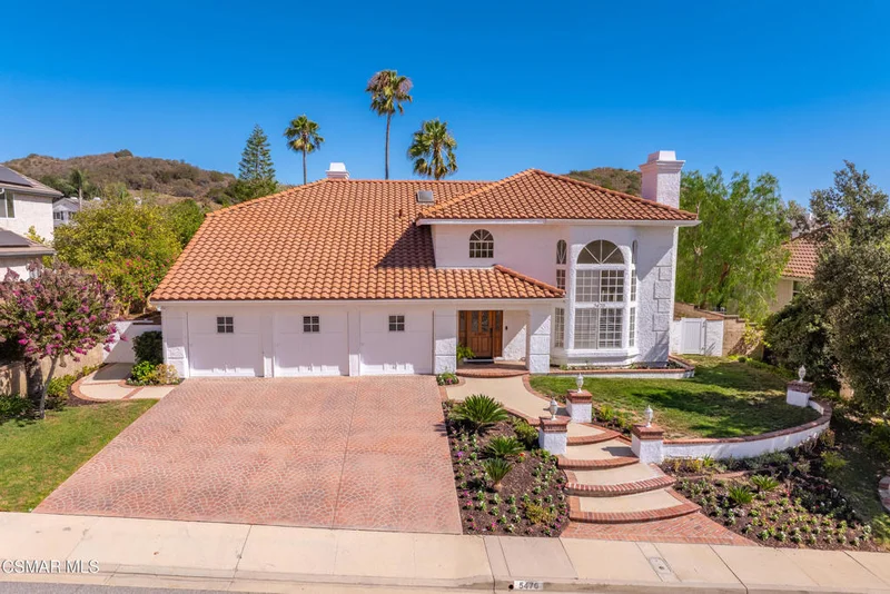 5470 Bromely Drive, Oak Park, CA 91377