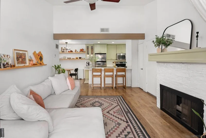 9130 Gramercy Dr 408, San Diego, CA 92123