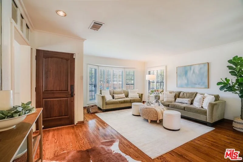 11516 Clarkson Road, Los Angeles, CA 90064