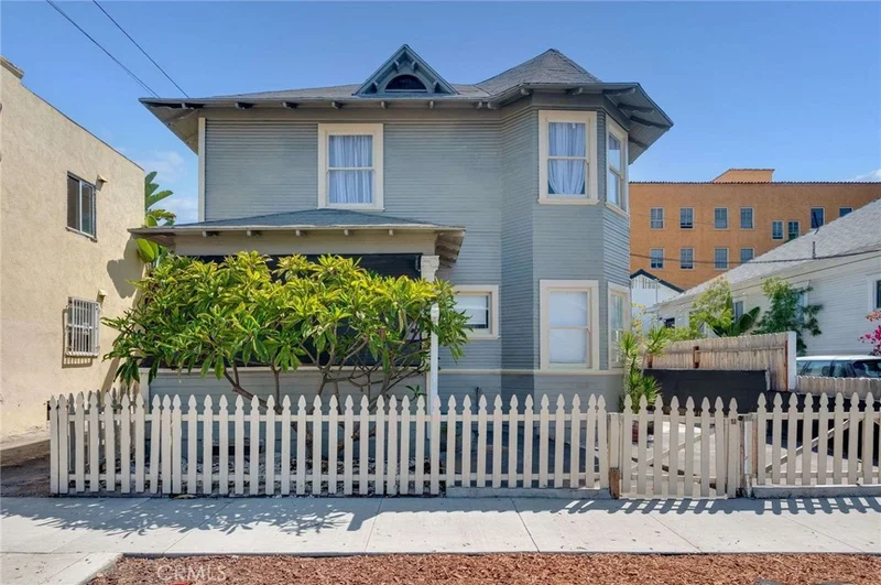 624 Cedar Avenue, Long Beach, CA 90802