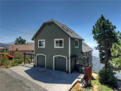 22665 Valley View Drive photo 2